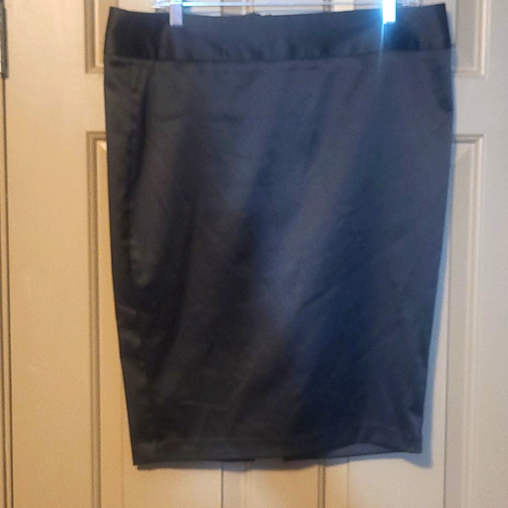 Satin pencil skirt size 11